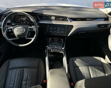 Белый Ауди E-Tron, объемом двигателя 0 л и пробегом 16 тыс. км за 46990 $, фото 55 на Automoto.ua