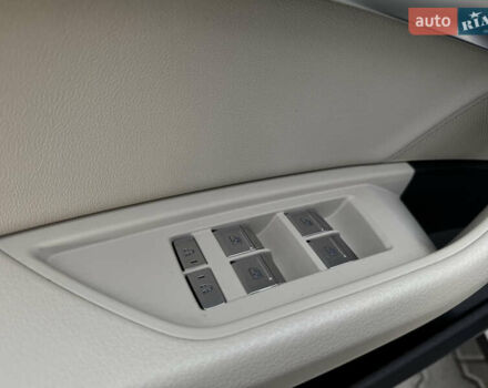 Білий Ауді E-Tron, об'ємом двигуна 0 л та пробігом 98 тис. км за 29700 $, фото 63 на Automoto.ua