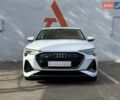 Белый Ауди E-Tron, объемом двигателя 0 л и пробегом 16 тыс. км за 46990 $, фото 2 на Automoto.ua
