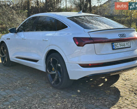 Білий Ауді E-Tron, об'ємом двигуна 0 л та пробігом 69 тис. км за 37000 $, фото 6 на Automoto.ua