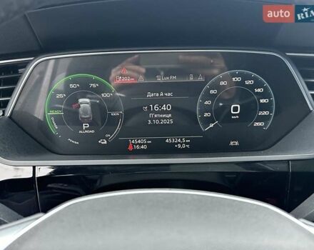 Белый Ауди E-Tron, объемом двигателя 0 л и пробегом 145 тыс. км за 22800 $, фото 50 на Automoto.ua
