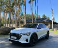 Белый Ауди E-Tron, объемом двигателя 0 л и пробегом 75 тыс. км за 29999 $, фото 1 на Automoto.ua