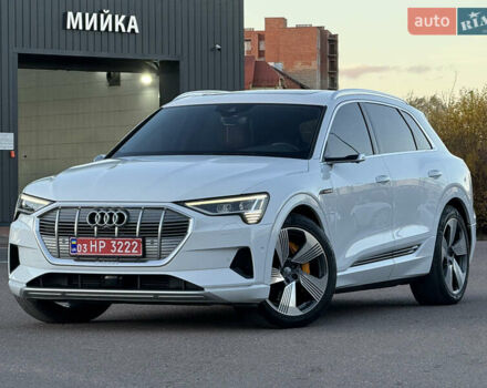 Ауді E-Tron 2020 у Львові на Automoto.ua Білий Ауді E-Tron, об'ємом двигуна 0 л та пробігом 156 тис. км за 29500 $, фото 22 на Automoto.ua