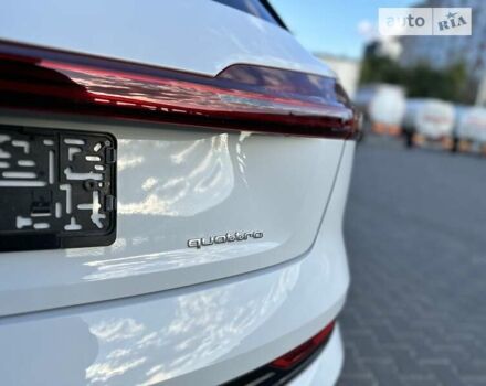 Білий Ауді E-Tron, об'ємом двигуна 0 л та пробігом 32 тис. км за 40555 $, фото 36 на Automoto.ua