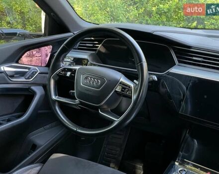 Білий Ауді E-Tron, об'ємом двигуна 0 л та пробігом 93 тис. км за 31440 $, фото 25 на Automoto.ua