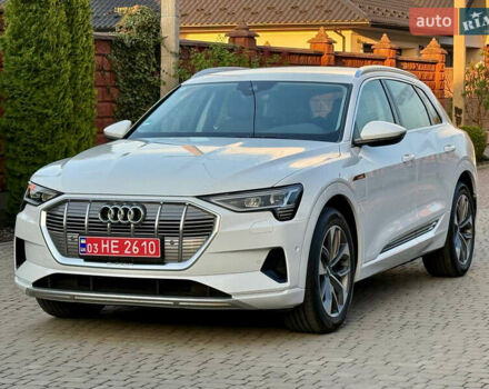 Білий Ауді E-Tron, об'ємом двигуна 0 л та пробігом 198 тис. км за 27400 $, фото 2 на Automoto.ua