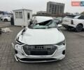 Белый Ауди E-Tron, объемом двигателя 0 л и пробегом 40 тыс. км за 13200 $, фото 1 на Automoto.ua
