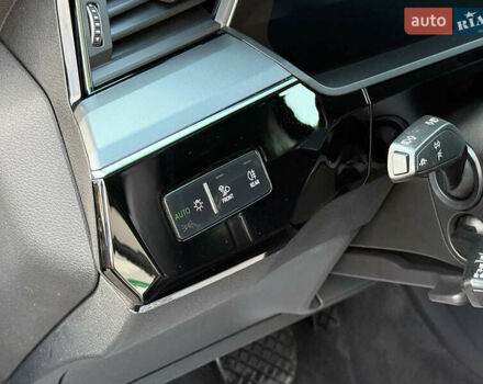 Белый Ауди E-Tron, объемом двигателя 0 л и пробегом 198 тыс. км за 27400 $, фото 35 на Automoto.ua