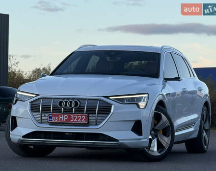 Ауді E-Tron 2020 у Львові на Automoto.ua Білий Ауді E-Tron, об'ємом двигуна 0 л та пробігом 156 тис. км за 29500 $, фото 20 на Automoto.ua