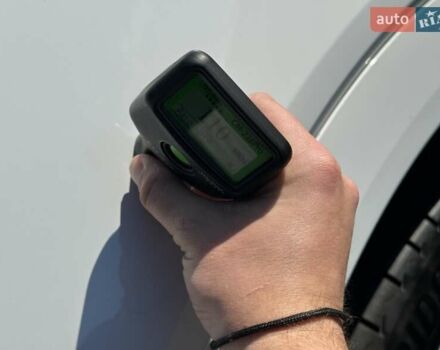 Белый Ауди E-Tron, объемом двигателя 0 л и пробегом 100 тыс. км за 36500 $, фото 57 на Automoto.ua