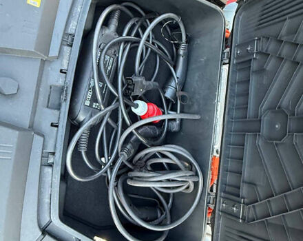 Білий Ауді E-Tron, об'ємом двигуна 0 л та пробігом 198 тис. км за 27400 $, фото 105 на Automoto.ua