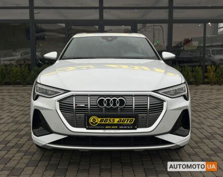Білий Ауді E-Tron, об'ємом двигуна 95 л та пробігом 32 тис. км за 39990 $, фото 1 на Automoto.ua