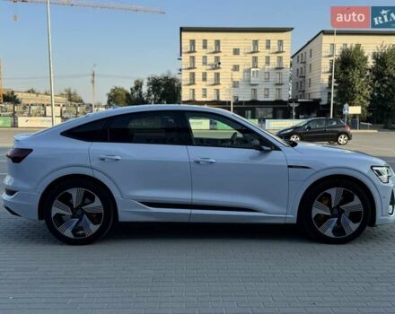 Белый Ауди E-Tron, объемом двигателя 0 л и пробегом 56 тыс. км за 45500 $, фото 5 на Automoto.ua