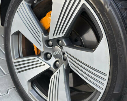 Білий Ауді E-Tron, об'ємом двигуна 0 л та пробігом 89 тис. км за 33500 $, фото 33 на Automoto.ua