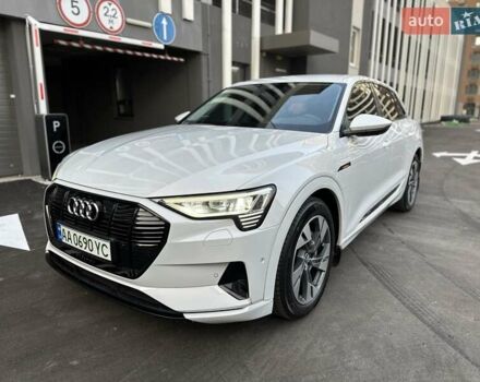 Білий Ауді E-Tron, об'ємом двигуна 0 л та пробігом 41 тис. км за 37500 $, фото 1 на Automoto.ua