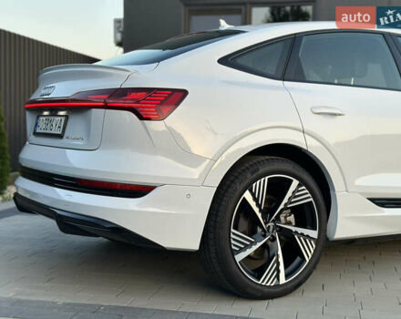 Білий Ауді E-Tron, об'ємом двигуна 0 л та пробігом 59 тис. км за 29900 $, фото 15 на Automoto.ua