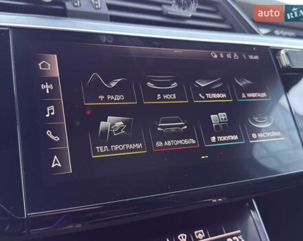 Білий Ауді E-Tron, об'ємом двигуна 0 л та пробігом 89 тис. км за 33500 $, фото 24 на Automoto.ua