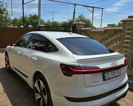 Белый Ауди E-Tron, объемом двигателя 0 л и пробегом 70 тыс. км за 39900 $, фото 3 на Automoto.ua