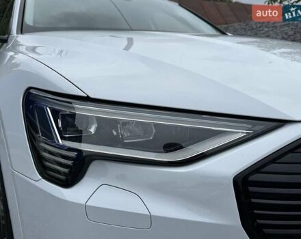 Белый Ауди E-Tron, объемом двигателя 0 л и пробегом 145 тыс. км за 22800 $, фото 10 на Automoto.ua