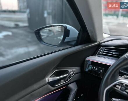 Білий Ауді E-Tron, об'ємом двигуна 0 л та пробігом 41 тис. км за 37500 $, фото 19 на Automoto.ua