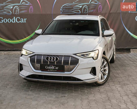 Білий Ауді E-Tron, об'ємом двигуна 0 л та пробігом 120 тис. км за 28500 $, фото 13 на Automoto.ua