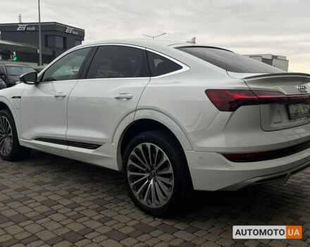 Білий Ауді E-Tron, об'ємом двигуна 95 л та пробігом 32 тис. км за 39990 $, фото 4 на Automoto.ua