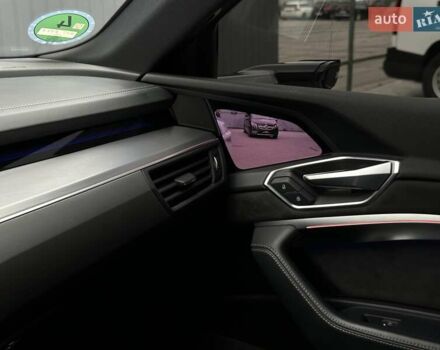 Белый Ауди E-Tron, объемом двигателя 0 л и пробегом 100 тыс. км за 36500 $, фото 47 на Automoto.ua
