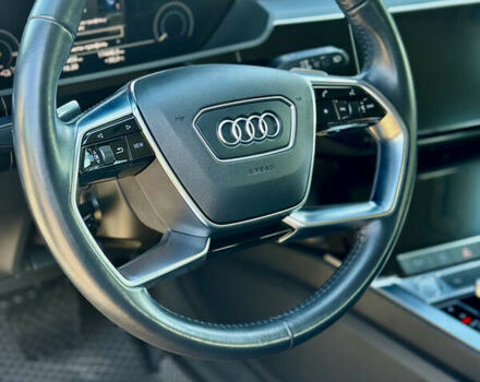 Белый Ауди E-Tron, объемом двигателя 0 л и пробегом 54 тыс. км за 31900 $, фото 11 на Automoto.ua