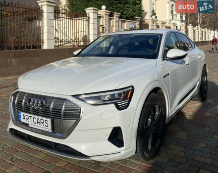 Білий Ауді E-Tron, об'ємом двигуна 0 л та пробігом 56 тис. км за 35900 $, фото 1 на Automoto.ua