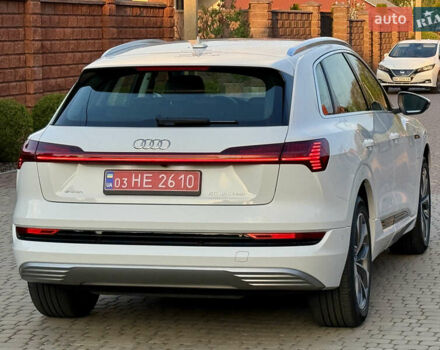 Белый Ауди E-Tron, объемом двигателя 0 л и пробегом 198 тыс. км за 27800 $, фото 21 на Automoto.ua