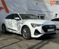 Белый Ауди E-Tron, объемом двигателя 0 л и пробегом 16 тыс. км за 46990 $, фото 1 на Automoto.ua