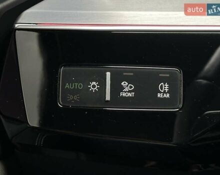 Белый Ауди E-Tron, объемом двигателя 0 л и пробегом 100 тыс. км за 36500 $, фото 45 на Automoto.ua