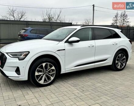 Білий Ауді E-Tron, об'ємом двигуна 0 л та пробігом 36 тис. км за 32500 $, фото 2 на Automoto.ua