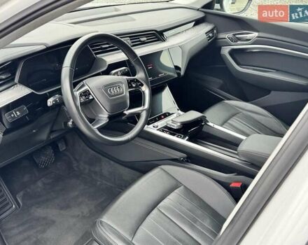 Білий Ауді E-Tron, об'ємом двигуна 0 л та пробігом 36 тис. км за 32500 $, фото 13 на Automoto.ua