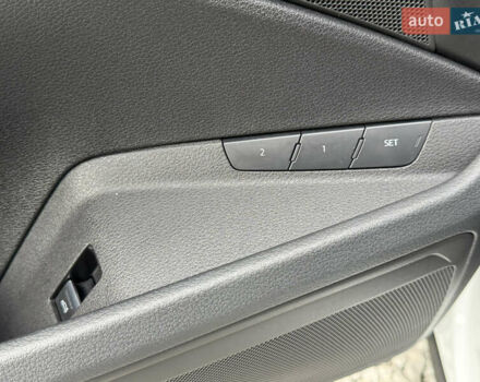 Белый Ауди E-Tron, объемом двигателя 0 л и пробегом 144 тыс. км за 29999 $, фото 58 на Automoto.ua