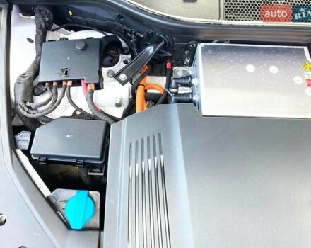 Белый Ауди E-Tron, объемом двигателя 0 л и пробегом 78 тыс. км за 29800 $, фото 11 на Automoto.ua