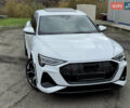 Белый Ауди E-Tron, объемом двигателя 0 л и пробегом 97 тыс. км за 42900 $, фото 1 на Automoto.ua