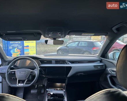 Белый Ауди E-Tron, объемом двигателя 0 л и пробегом 57 тыс. км за 32200 $, фото 21 на Automoto.ua