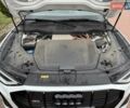Белый Ауди E-Tron, объемом двигателя 0 л и пробегом 140 тыс. км за 31449 $, фото 175 на Automoto.ua