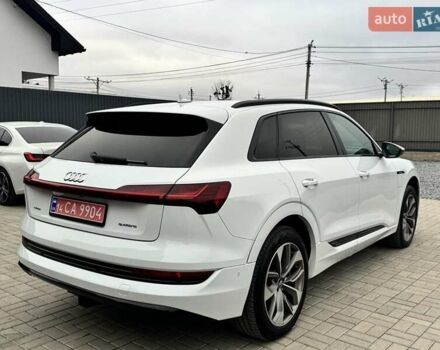 Білий Ауді E-Tron, об'ємом двигуна 0 л та пробігом 36 тис. км за 32500 $, фото 5 на Automoto.ua