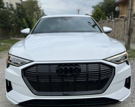 Білий Ауді E-Tron, об'ємом двигуна 0 л та пробігом 38 тис. км за 46000 $, фото 1 на Automoto.ua