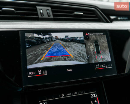 Білий Ауді E-Tron, об'ємом двигуна 0 л та пробігом 57 тис. км за 50555 $, фото 37 на Automoto.ua