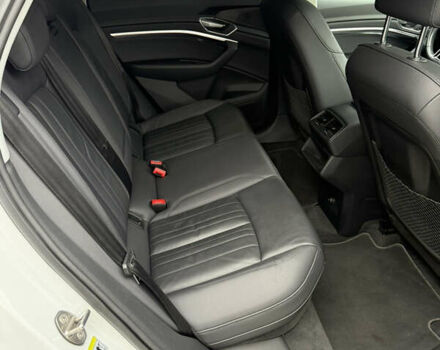 Белый Ауди E-Tron, объемом двигателя 0 л и пробегом 140 тыс. км за 33490 $, фото 41 на Automoto.ua