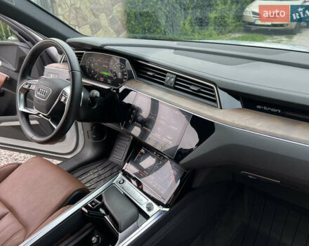 Білий Ауді E-Tron, об'ємом двигуна 0 л та пробігом 38 тис. км за 46000 $, фото 24 на Automoto.ua