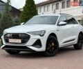Белый Ауди E-Tron, объемом двигателя 0 л и пробегом 140 тыс. км за 31449 $, фото 1 на Automoto.ua