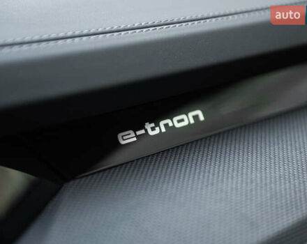 Ауди E-Tron 2021 в Одессе на Automoto.ua Белый Ауди E-Tron, объемом двигателя 0 л и пробегом 34 тыс. км за 51500 $, фото 44 на Automoto.ua