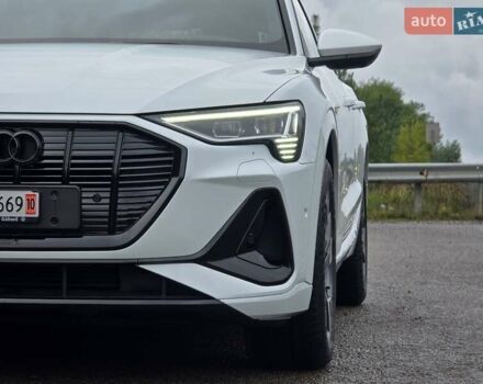 Белый Ауди E-Tron, объемом двигателя 0 л и пробегом 68 тыс. км за 39999 $, фото 18 на Automoto.ua