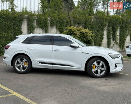 Білий Ауді E-Tron, об'ємом двигуна 0 л та пробігом 35 тис. км за 29999 $, фото 13 на Automoto.ua