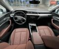 Білий Ауді E-Tron, об'ємом двигуна 0 л та пробігом 116 тис. км за 29750 $, фото 6 на Automoto.ua