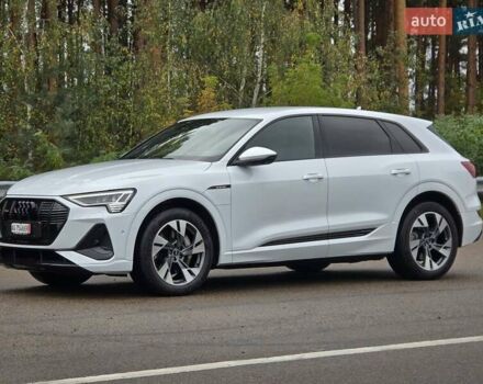 Белый Ауди E-Tron, объемом двигателя 0 л и пробегом 68 тыс. км за 39999 $, фото 1 на Automoto.ua